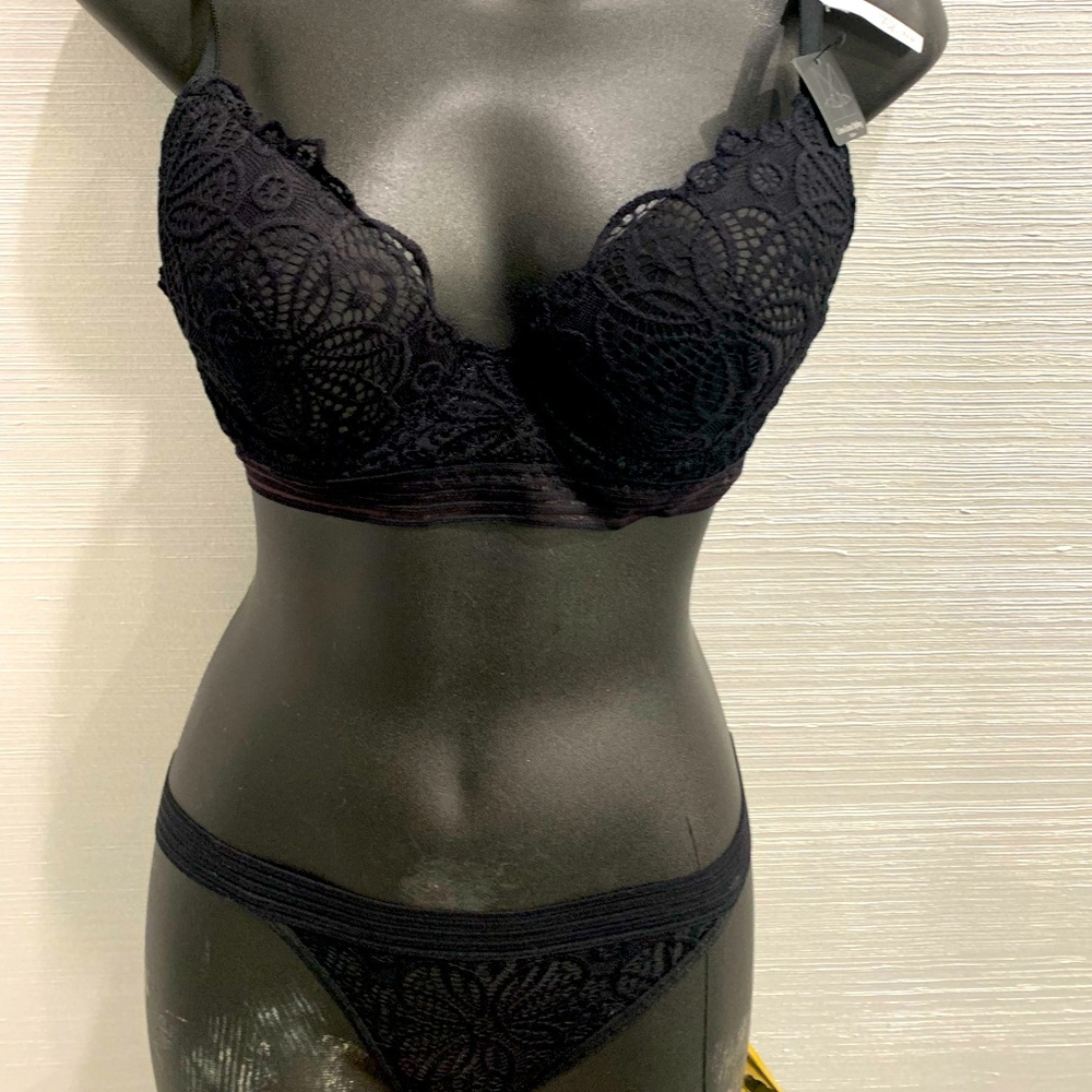 Sexy bush up bra set